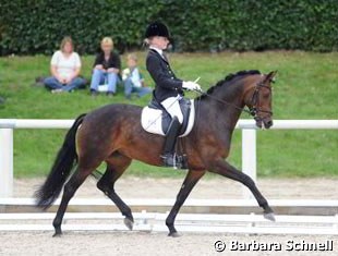 Grete Linnemann and Cinderella M at the 2008 Bundeschampionate