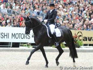 Dorothee Schneider and Florinero at the 2008 Bundeschampionate :: Photo © Barbara Schnell