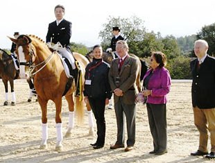 Hiroshi Hoketsu and Whisper win the Olympic assessment in Cannes