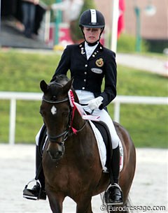 Julie van Olst on Haasendonck's Sultan at the 2008 European Pony Championships :: Photo © Astrid Appels