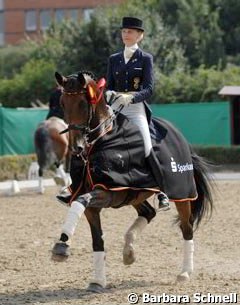 Kathleen Keller and her Grand Prix level trained Wonder FRH got bronze