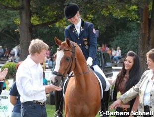Konrad was officially retired from competition: his former riders Nikolas and Kira Kröncke joined Sanneke for the special ceremony