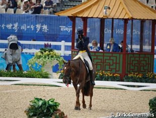 Lucinda Fredericks on Headley Britannia at the 2008 Olympic Games :: Photo © Dirk Caremans