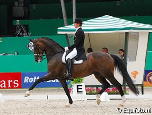 Not competing in the CDIO classes but winning the CDN Grand Prix classes: Edward Gal on Sisther de Jeu