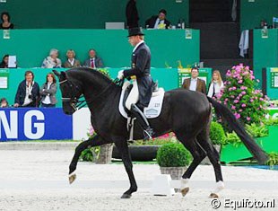 Falk Rosenbauer on Desperados, a stallion shown as a young horse by Holga Finken.