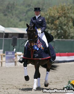 Adrienne Lyle and Wizard win the 2008 Brentina Cup :: Photo © Mary Phelps