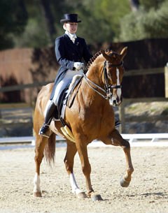 Portuguese junior rider Mafalda Galiza Mendes on D'Artagnan