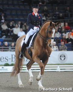 Laura Bechtolsheimer. She, Capellmann and Anabel Balkenhol were training at the stable in Rosendahl to get the best out of their horses.