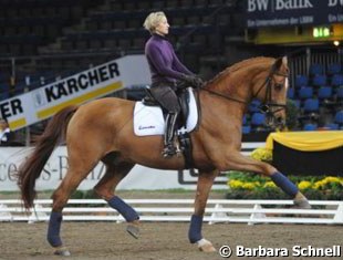 Elvis VA looked better than ever. At the show, the pair was schooling the Grand Prix movements in a snaffle!