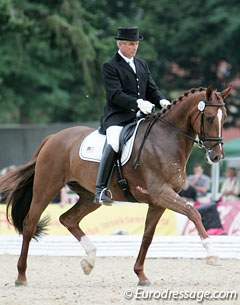 Willy Arts and Valeska DG at the 2008 World Young Horse Championships in Verden :: Photo © Astrid Appels