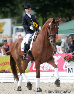 Elena Zhayvoronskaya on the Hanoverian mare Wildrose. Bred by Weltmeyer's breeder Mr. Meyer, Wildrose is by Weltmeyer. The mare does not have the prettiest topline but is a powerhouse mover. They finished fourth in the consolation finals.