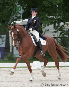 Lots of power in this horse. Spanish Laura Reija and Flash finish 8th in the kur.