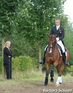 In the Grand Prix, Anders Dahl (coached by Fiona) rode Bukowski, a lovely 9-year-old Briar son. It was only the horse's 4th competition, and it showed that he still needs to grow some "show nerves", but this was very promising