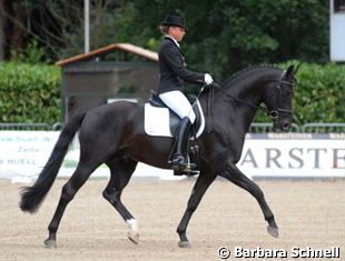 Dorothee Schneider and Florinero at the 2008 CDN Wickrath :: Photo © Barbara Schnell