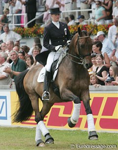 Nathalie Zu Saeyn-Wittgenstein in her lap of honour in the big stadium at the 2009 CDIO Aachen