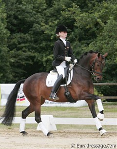 Grete Linnemann on Cinderella M at the 2009 CDI-PJYR Bonn :: Photo © Astrid Appels