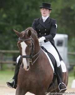 Lynn Schneider on the huge Westfalian gelding Dali