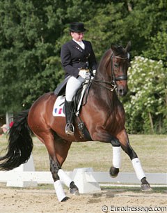 French Alix van den Berghe riding Marc Feller's Othello