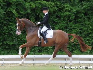 Eva Möller and the Westfalian gelding Blickpunkt (by Belissimo M x Weltmeyer) :: Photo © Barbara Schnell