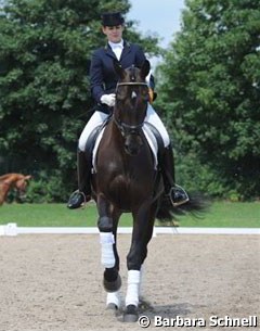 Christine Nolden on Peter Jan Schluschen's Hanoverian mare Sanubi (by Sandro Hit x Rubinstein) :: Photo © Barbara Schnell