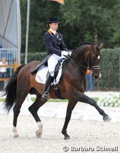 Angela Krooswijk on the Rhinelander stallion Roman Nature (by Rohdiamant)