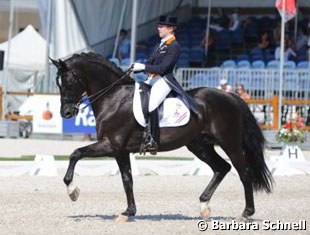 The 19-year old stallion Incredible, ridden on these European Championships by the Dutch Michelle van Lanen, has already participated in no less than eight European Championships, representing The Netherlands - a unique record!