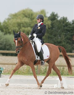 Britain's best pony rider of the season, Claire Gallimore, stayed below her standard and finished sixth with 66,398%