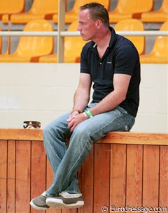 It's not just the European Pony Dressage Championships, but also for show jumping and eventing. Renowned show jumper Rene Tebbel is at the scene to train his jumper students