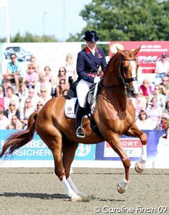 Laura Bechtolsheimer and Mistral Hojris at the 2009 Dressage at Hickstead :: Photo © Caroline Finch