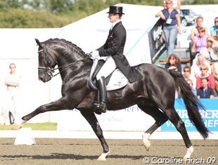 Edward Gal and Totilas at the 2009 CDIO Hickstead :: Photo © Caroline Finch