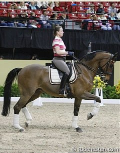 Isabell Werth and Satchmo warming up in Las Vegas