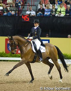 Isabell Werth on Satchmo in the extended trot