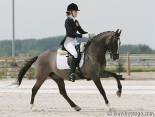 Astrid Rikheim on Dumbldore B-
