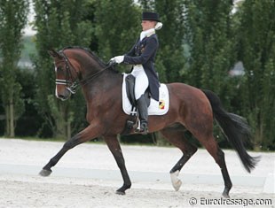 Belgian pony rider Noemie Goris is slowly making the transition to junior riders. Though she'll compete pony Alexandre Dumas at the European Championships, she also has a winner with this horse, Wunderbar (by Waikiki x Acapulco)