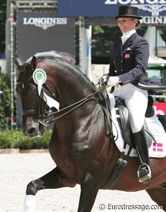 Mikala Gundersen on Leonberg