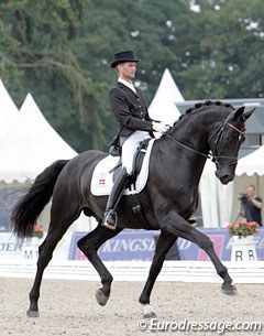 Thomas Lassen and UNO Don Diego at the 2009 World Young Horse Championships :: Photo © Astrid Appels