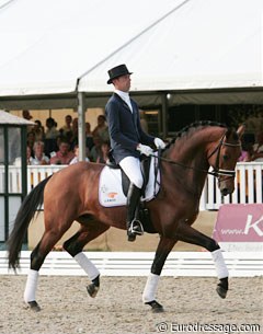 Hans Peter Minderhoud and Zizi Top in the award ceremony