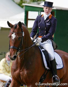 Chantal van Lanen and Revival at the 2009 CDI-YR Weert :: Photo © Astrid Appels