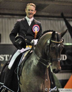 Brett Parbery and Victory Salute at the 2009 CDI-W Werribee