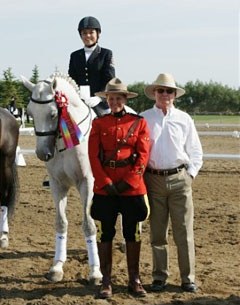 Ariana Chia becomes the 2009 Canadian Junior Rider Champion