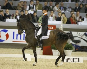 Imke Schellekens-Bartels and Sunrise at the 2009 CDI-W Mechelen