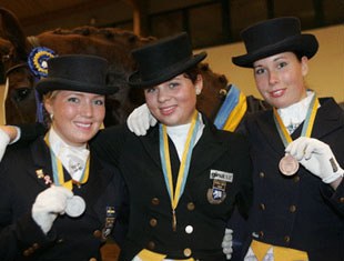 Johanna Due Boje, Sara Henriette Bergstrom Kallstrom and Ida Kristoffersson at the 2009 Swedish Young Rider Championships