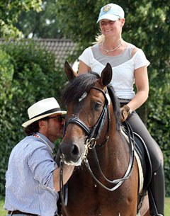 Eduardo Fischer and Hayley Beresford with Relampago do Retiro at the CDIO Aachen