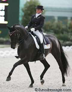 Claudia Fassaert on Donnerfee (by De Niro) at the 2010 CDIO Aachen :: Photo © Astrid Appels