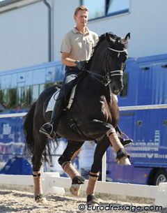 Edward Gal aboard Cees Visser's Totilas (by Gribaldi x Glendale)