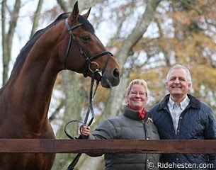 Irene Braun and Niels Grøndahl with Solos Landtinus :: Photo © Ridehesten.com