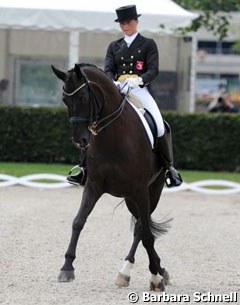 Carolin Fehlings and her Classical Sales Warendorf auction horse Fritz San Tino place 12th in the Young Riders' division