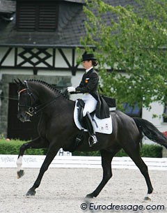 Spanish Alexandra Barbancon and Mr Q (by Matcho AA) make an elegant pair showing good bending in all the corners and circles.