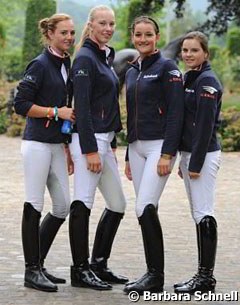 The Dutch junior riders team takes a pose: Danielle Houtvast, Stephanie Kooijman, Teddy Wiedeler, Anne Meulendijks