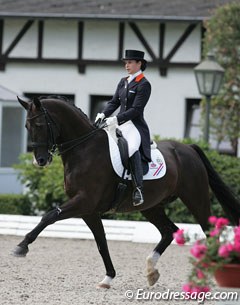 Danielle van Mierlo and Ucento at the 2010 European Young Riders Championships :: Photo © Astrid Appels